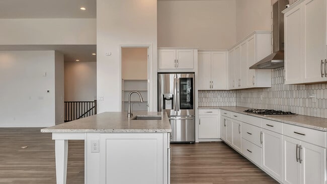 Building Photo - Beautiful Home in Canyons South!