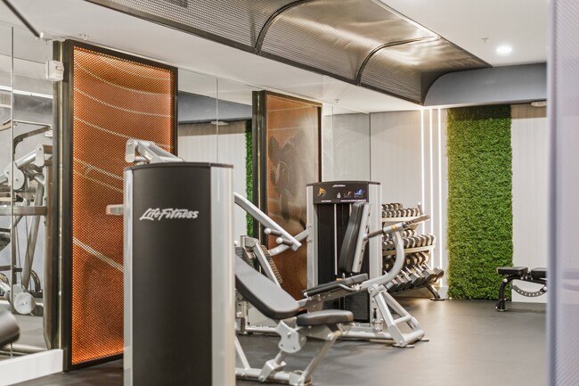 Building Photo - The Alexander