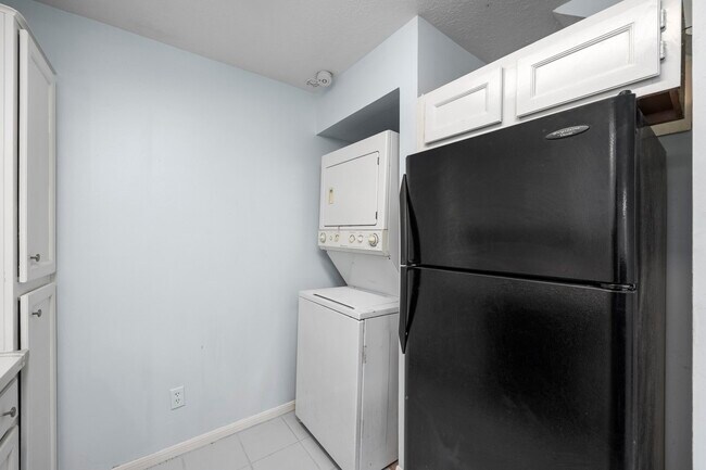 Foto del edificio - 12755 Mill Ridge Dr