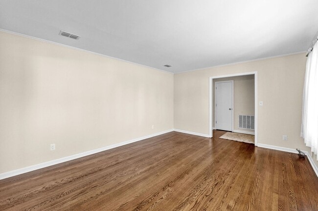 Foto del edificio - 311 Gardners Mill Ct