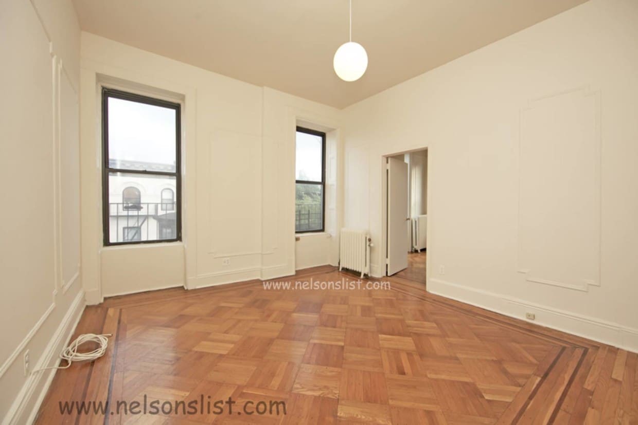 Primary Photo - 92 7th Ave