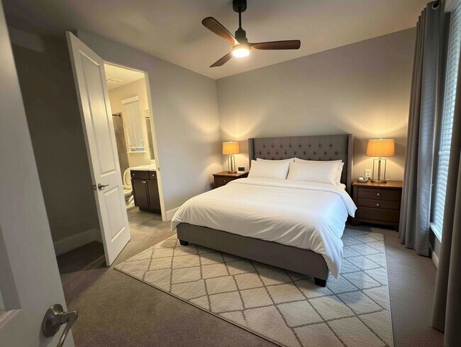 Foto del edificio - 5640 Larkin St