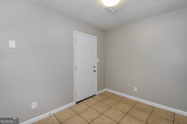 Foto del edificio - 2745 Sapphire St