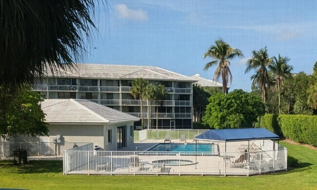 Foto del edificio - 2701 Village Blvd