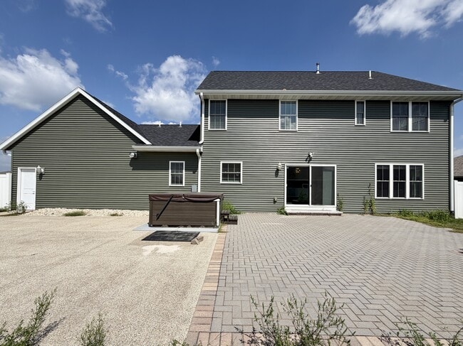 Foto del edificio - 3184 Warbler Ct