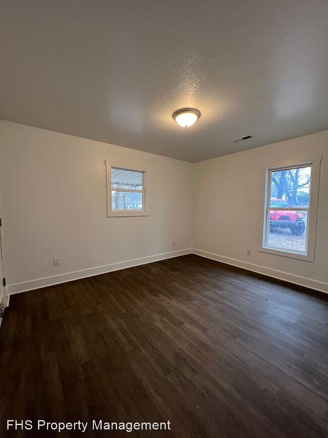 Foto del edificio - 3 br, 1 bath House - 1411 W Dale St