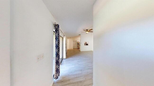Foto del edificio - 13789 Bottlebrush Ct