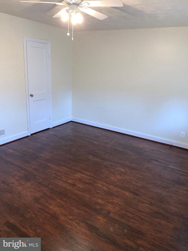 Building Photo - 508 Lucia Ave