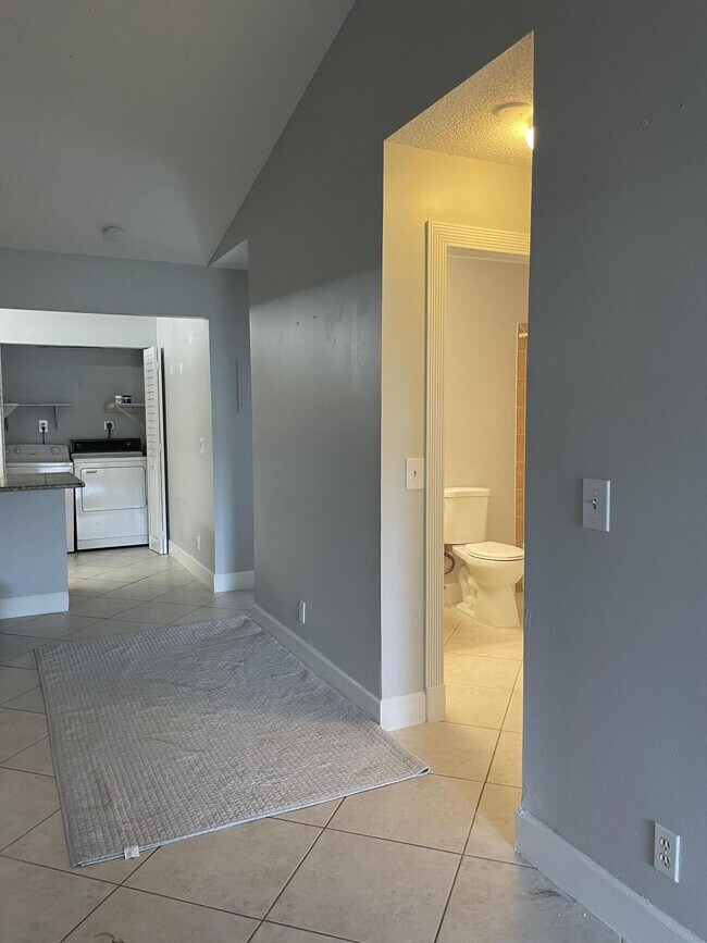 Foto del edificio - 9037 SE Hobe Ridge Ave