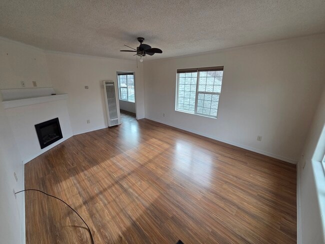 Building Photo - 627 2nd Ave