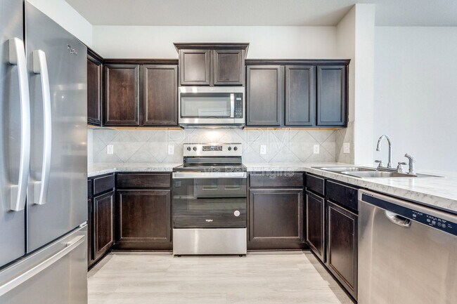 Foto del edificio - 3537 Brentwood Dr
