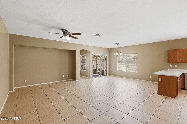 Foto del edificio - 12910 W Corrine Dr