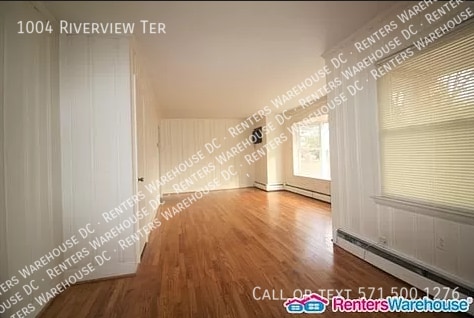 Building Photo - 3Bd/1.5Bth brick rancher in the sought-aft...