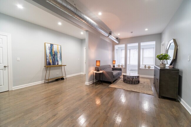 Foto del edificio - 3101 W Leland Ave