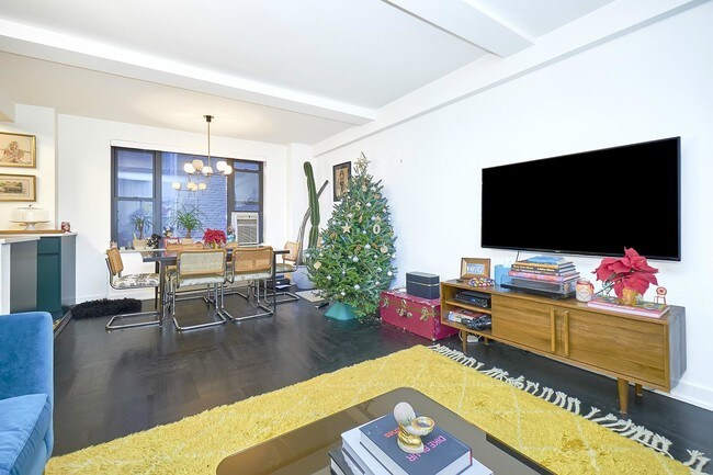 Foto del edificio - 17 W 67th St