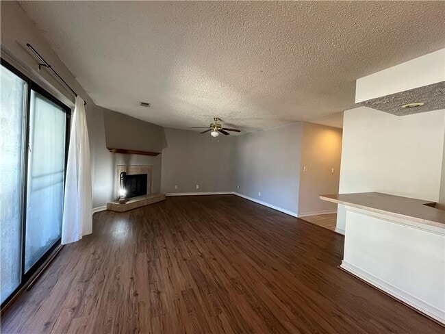 Building Photo - 2196 Palmyra Dr