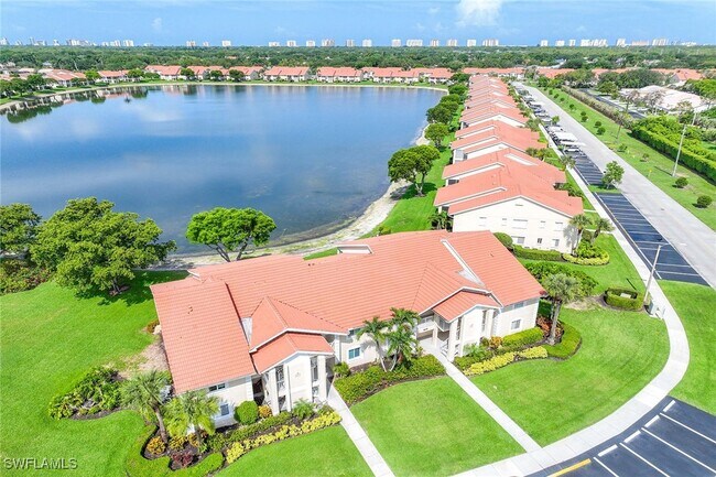 Foto del edificio - 7784 Emerald Cir