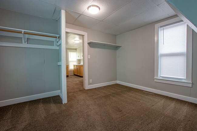Building Photo - 1 Bedroom / 1 Bath Tiny House in Blair!