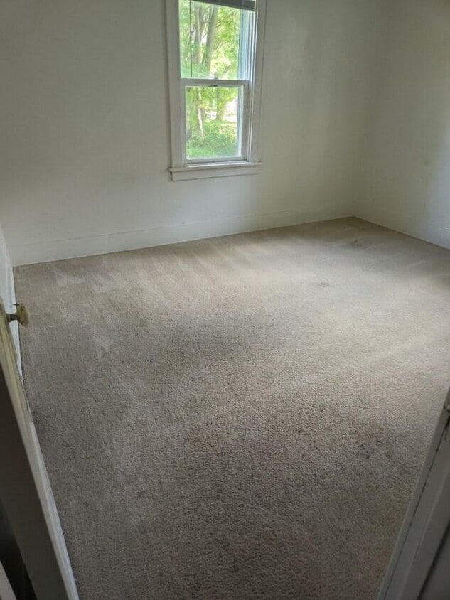 Primary Photo - 527 S Michigan Ave