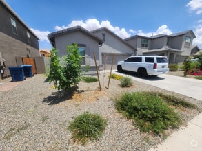 Building Photo - 13258 E Sunflower Ln