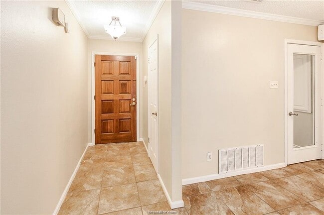 Building Photo - 1410 Antone Ct