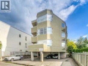 Building Photo - 1575-1575 W 12th Ave