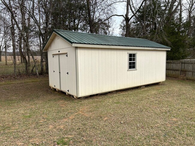 Building Photo - 122 Raven Ct