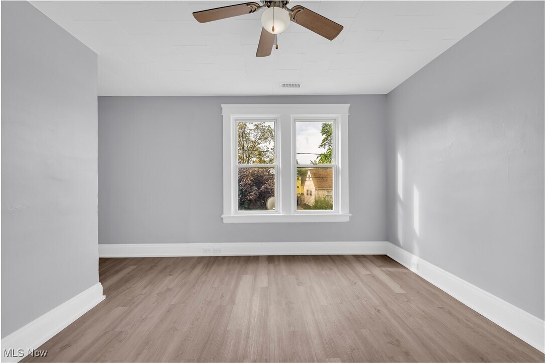 11702 Brookfield Ave Cleveland, OH 44135 – photo 5