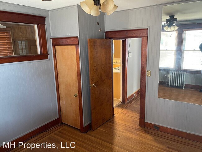 Building Photo - 4 br, 2 bath House - 2902 Sylvan Avenue