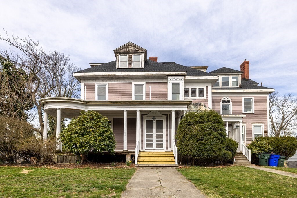 764 Rock St Unit 3, Fall River, MA 02720 - Room for Rent in Fall River ...