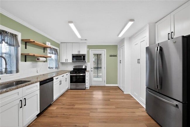 Foto del edificio - 871 Hargis St SE