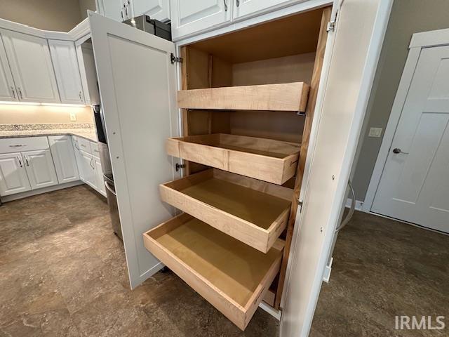 Foto del edificio - 3232 Plum Tree Ln