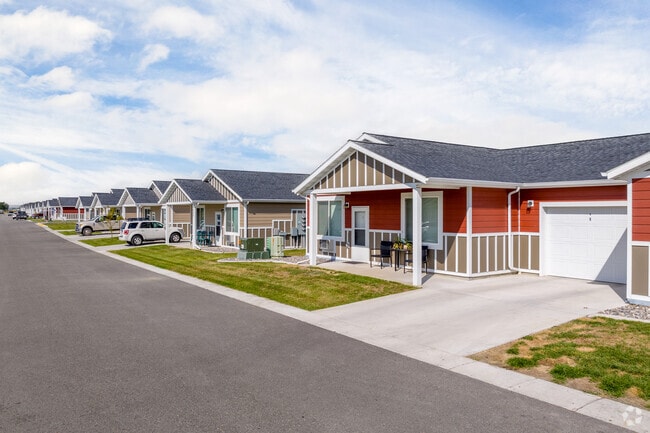 Building Photo - March Madness Patio Home Apartments