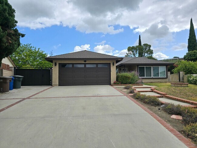 Foto del edificio - Lovely 3 Bedroom Home in Walnut