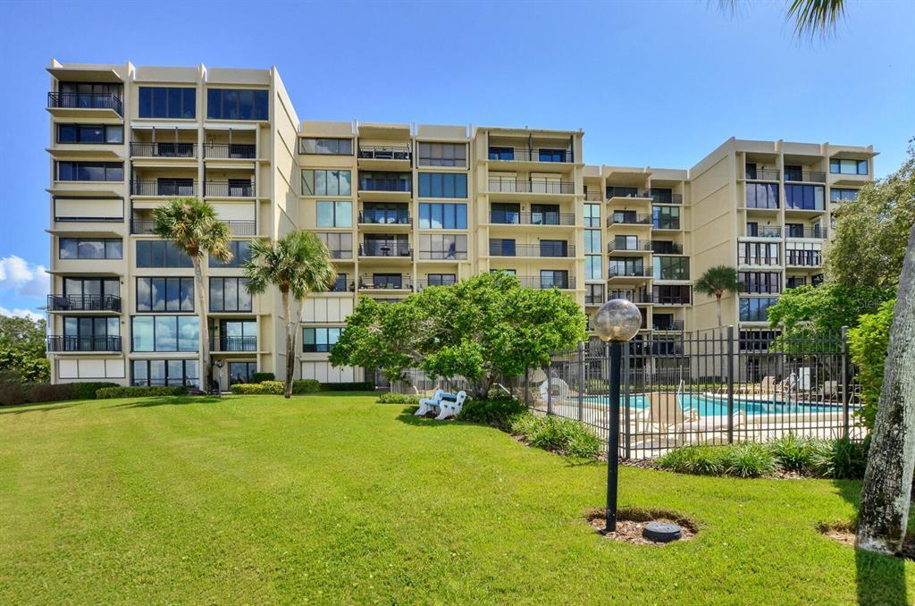 Primary Photo - 5020 Bayshore Blvd
