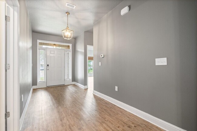 Foto del edificio - FAIRHOPE'S NORTH STATION