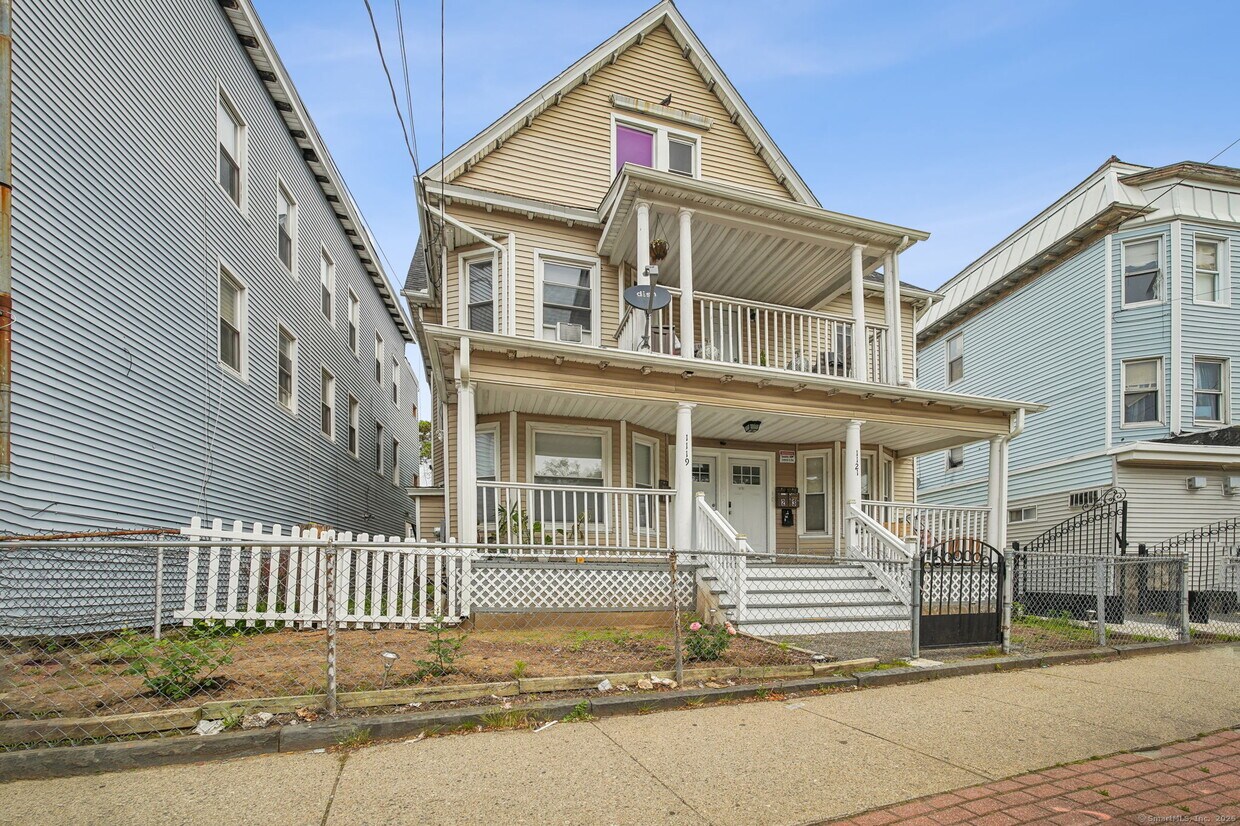 Primary Photo - 1119 Stratford Ave