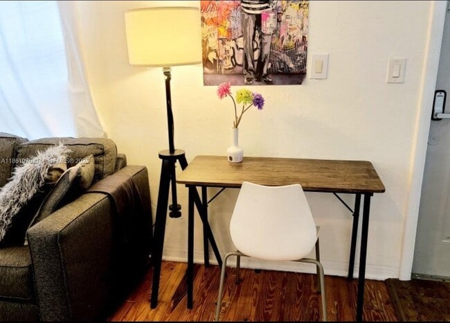 Foto del edificio - 233 80th St