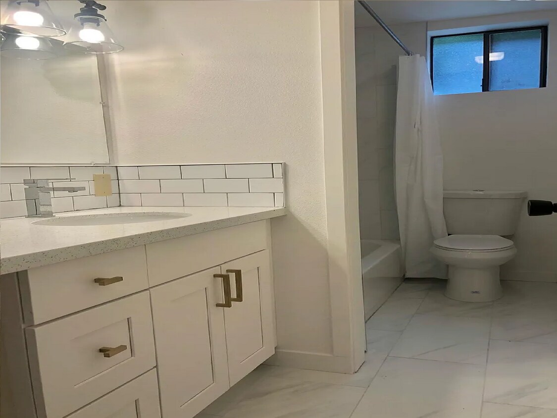 Foto principal - 4515 14th Ave S