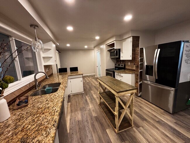 Cocina - 6971 Rainbow Dr SE