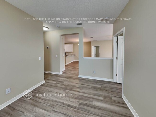 Foto del edificio - 901 Benton Dr