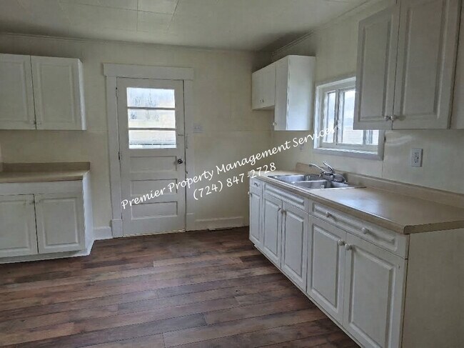Building Photo - 3103 46th St