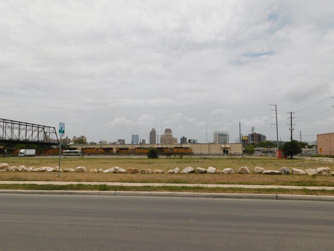 Building Photo - DIGNOWIT