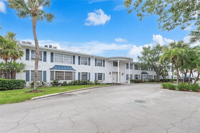 Foto del edificio - 2180 NE 67th St