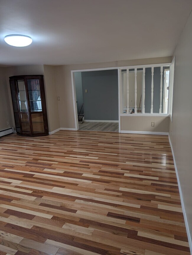 Foto del edificio - 270 Heim Rd