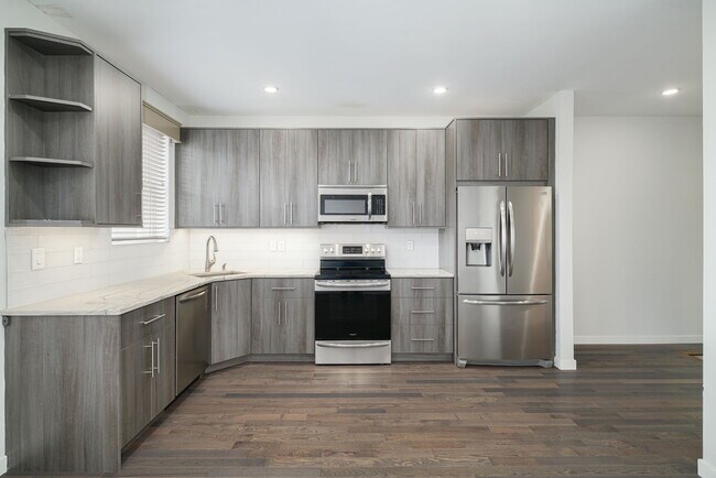 Building Photo - 1524 N 8th St