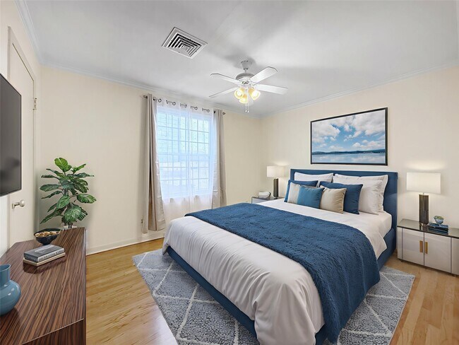 Foto del edificio - 914 1/2 W 21st St