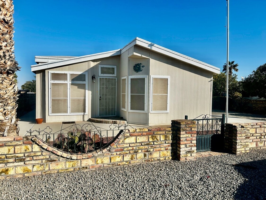 Primary Photo - Charming 3-Bedroom, 2-Bath Home in Fortuna Foothills