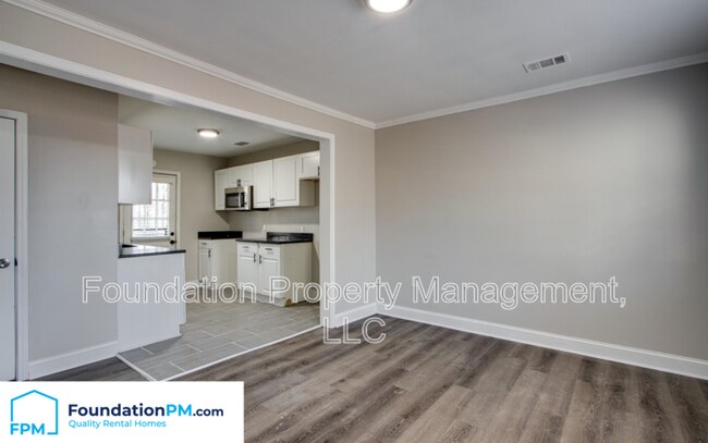 Building Photo - 908 Baltic St