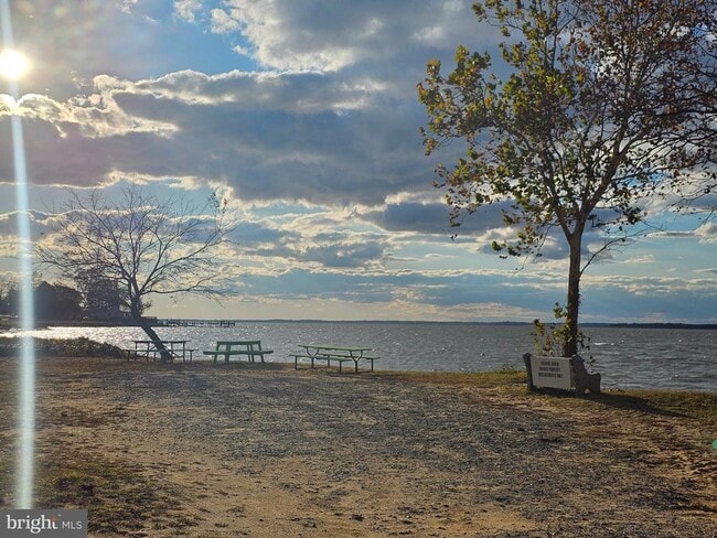 Building Photo - 82 Basin Rd